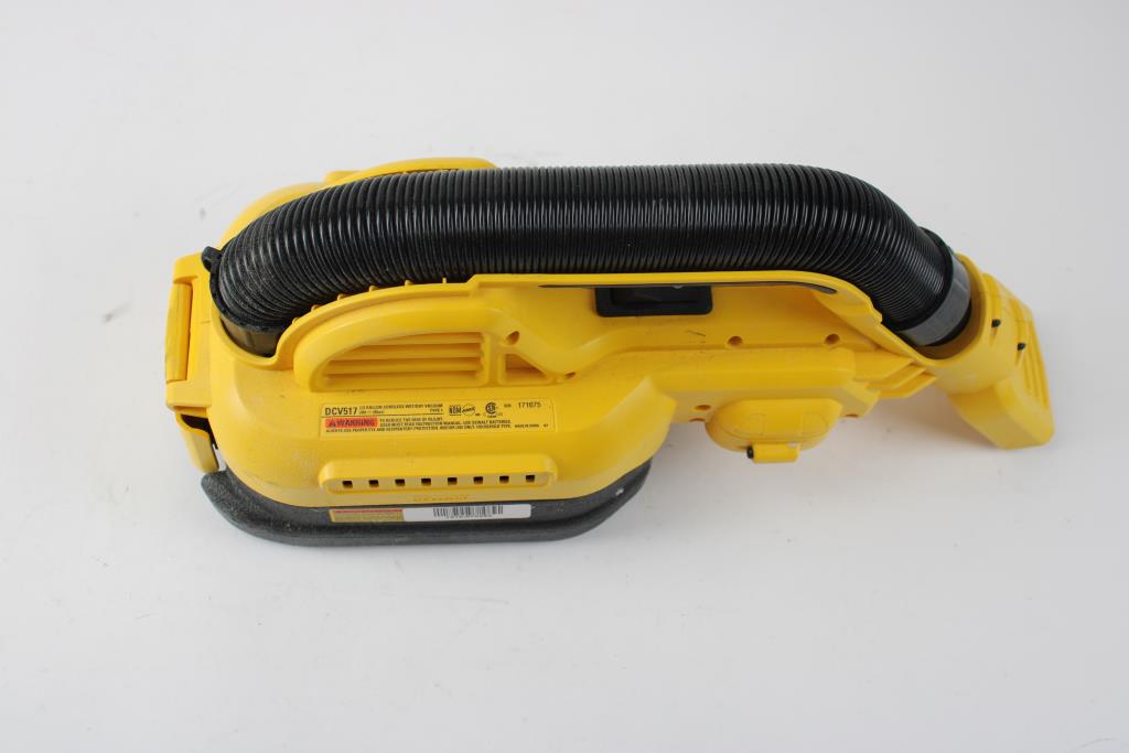 DeWalt 1/2 Gallon Cordless Wet/Dry Vacuum, DCV517 Property Room