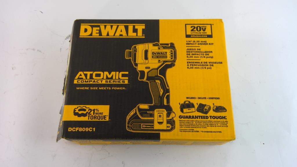 DeWalt 1/4" Impact Driver Kit Property Room