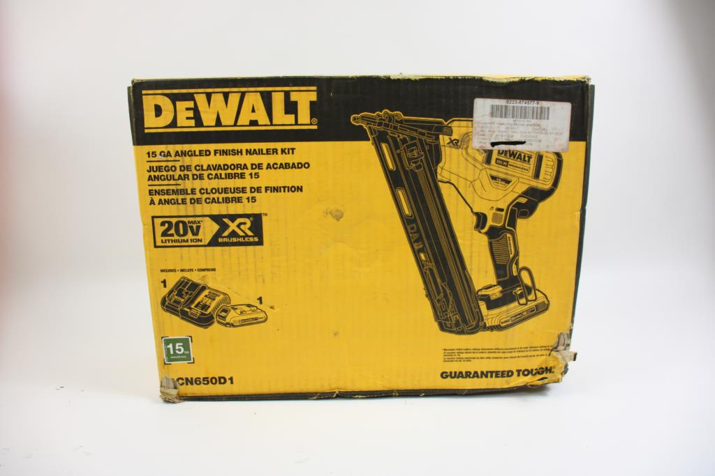 Dewalt 15 GA Angled Finish Nailer Kit Property Room