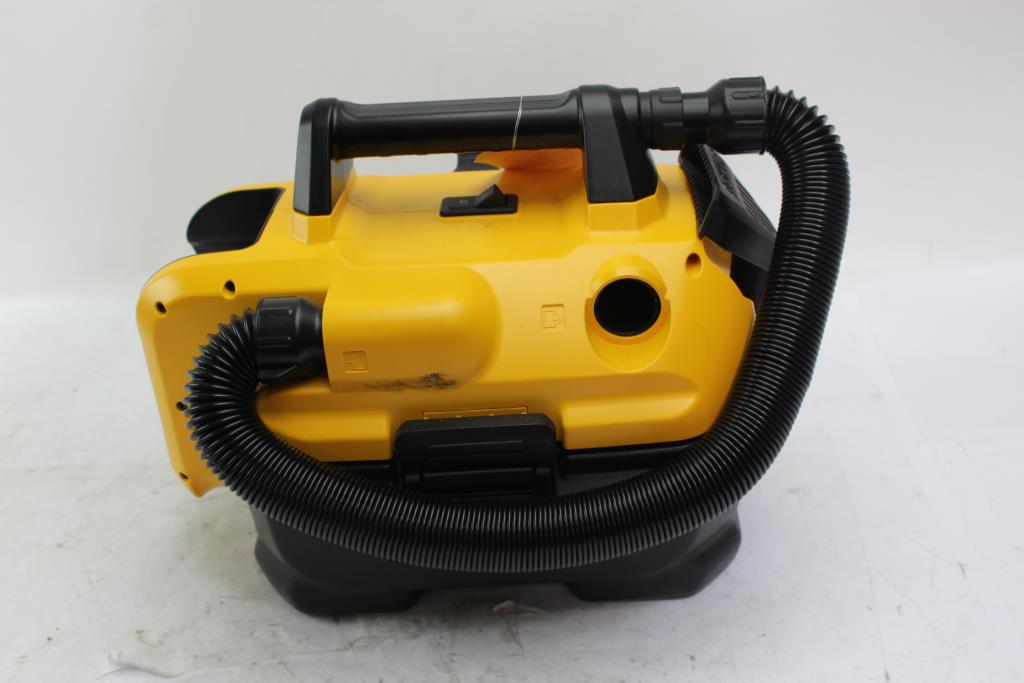 Dewalt 2 Gal. Heavy Duty Cordless Wet/ Dry Vacuum Property Room
