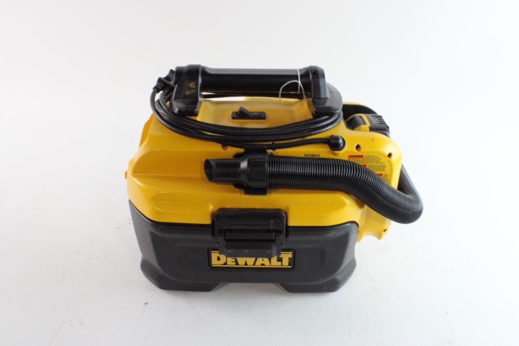 DeWalt 2 Gallon Cordless Wet/Dry Vacuum Property Room