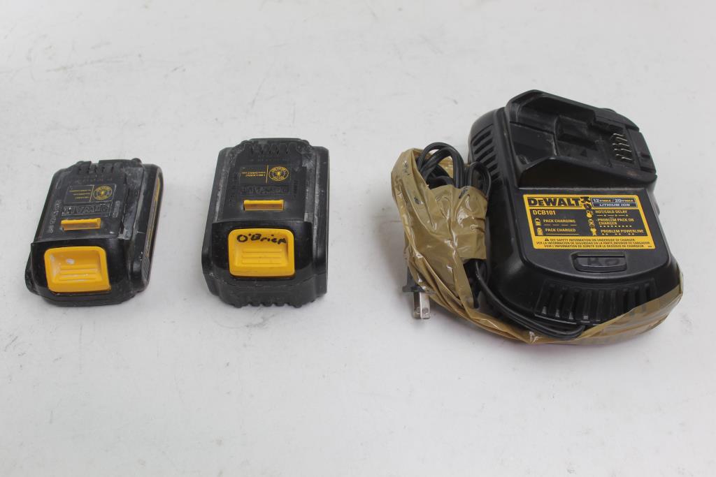 DeWalt 20V Lithium Ion Batteries, DeWalt Battery Charger 3 Pieces