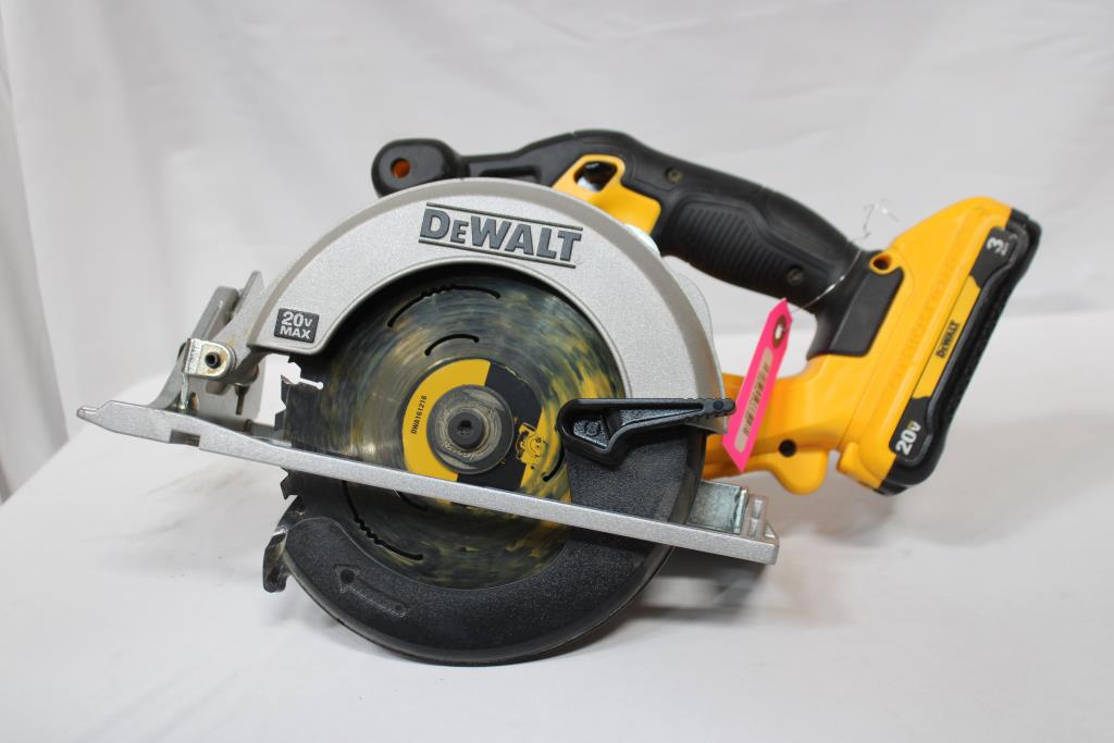 Dewalt 20V MAX 6-1/2" Cordless Circular Saw