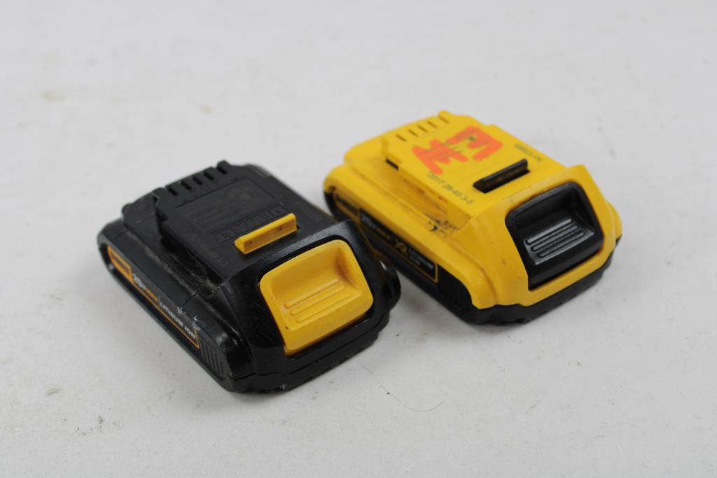 Dewalt 20V Max Lithium Ion Batteries, 2.0Ah, 1.5Ah, 2 Pieces