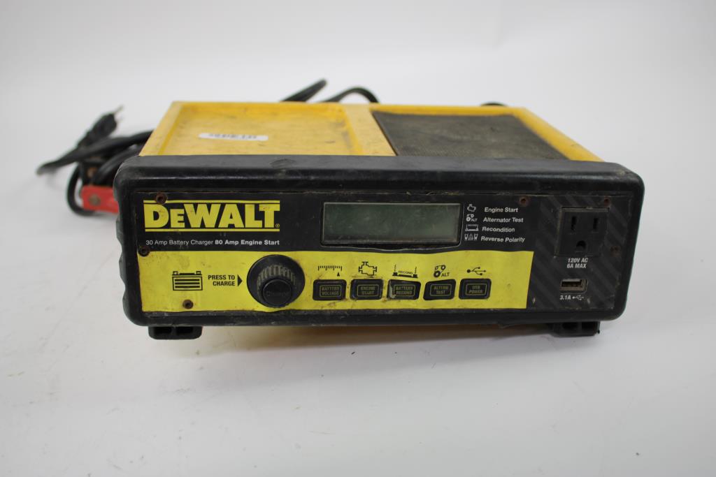 DeWalt 30-Amp Battery Charger