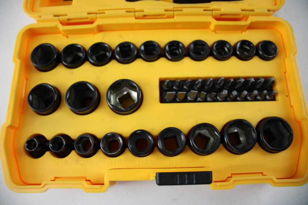 Dewalt 50 Piece Mechanics Tool Set | Property Room