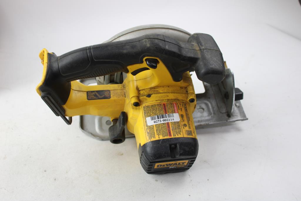 Dewalt 6-1/2" Cordless Circular Saw DCS393