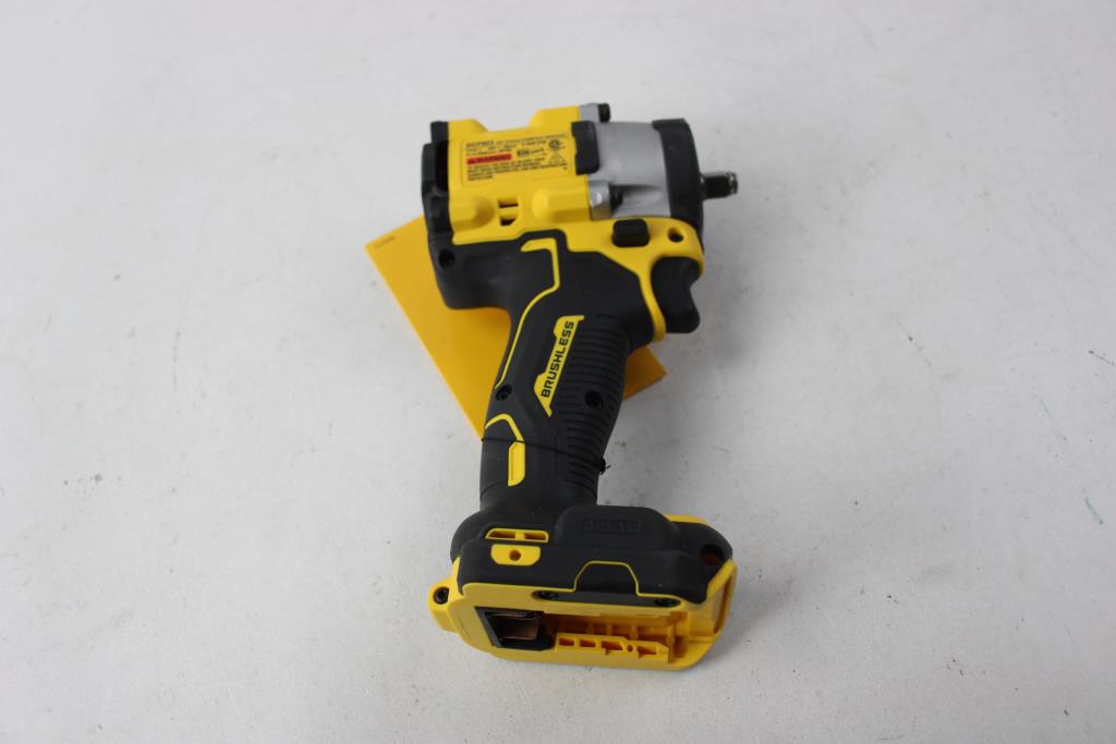 DeWalt Compact Wrench