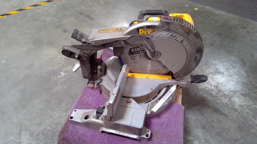 Dewalt Compound Miter Saw