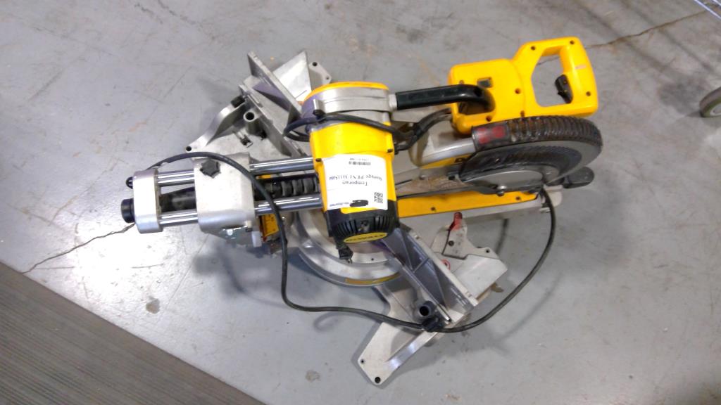 Dewalt Compound Sliding Miter Saw