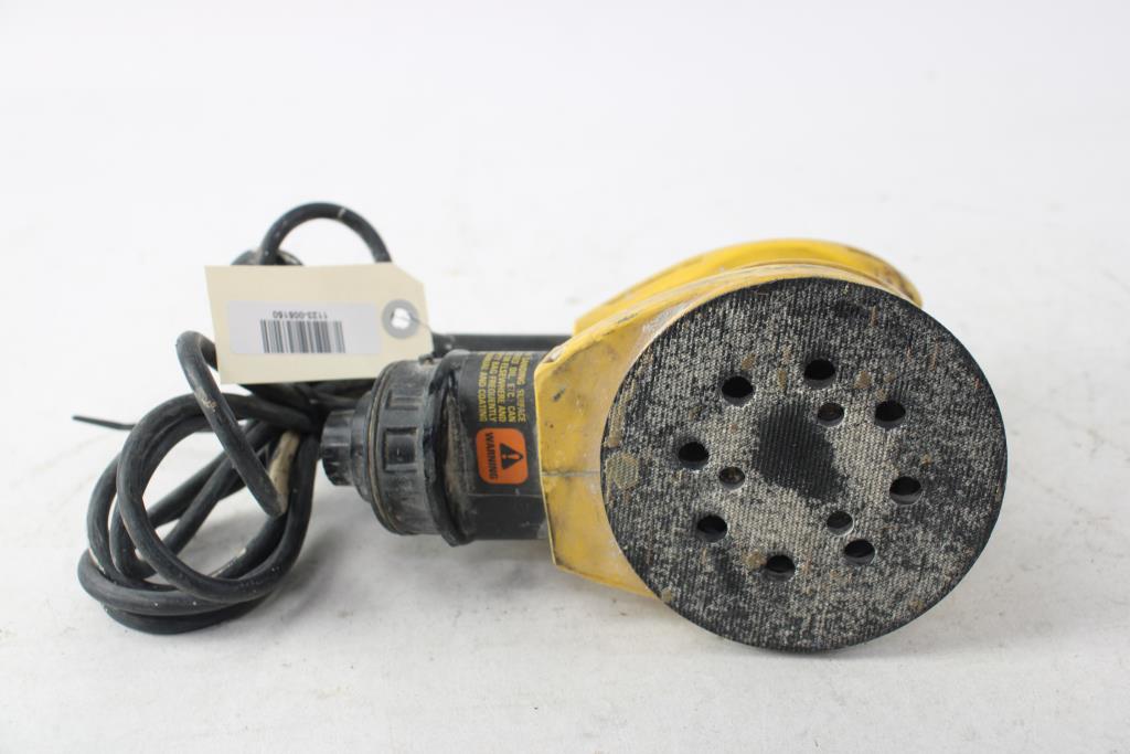 DeWalt Corded Var. Speed Random Orbit Sander, D26453 Property Room