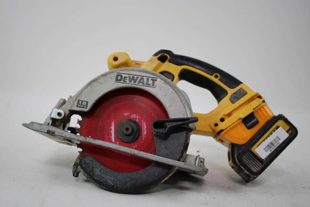 Dewalt Cordless Circular Saw 6-12" Blade