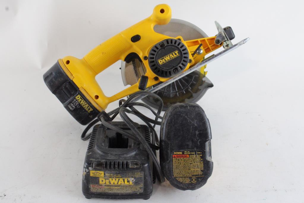 DeWalt Cordless Circular Saw With Case Property Room