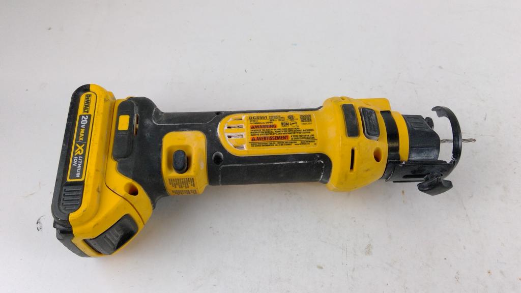 Dewalt Cordless Cut Out Tool
