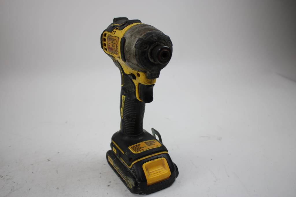 Dewalt Cordless Impact Driver With Battery & Battery Charger
