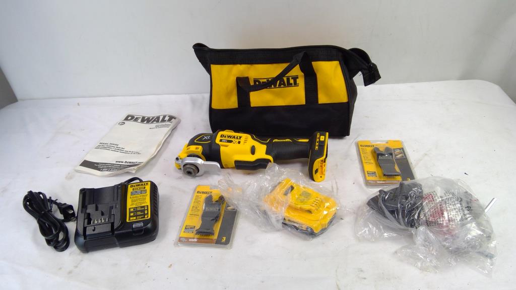 Dewalt Cordless Oscillating Multi-Tool With 2Ah Battery, Charger, And Carrying Bag