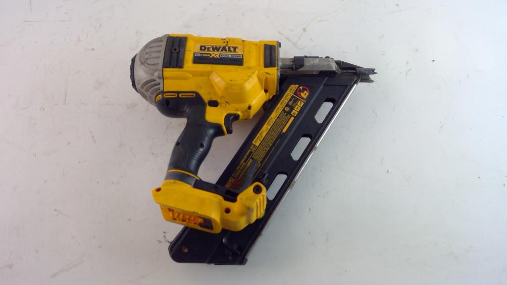 DeWalt Cordless Paper Tape Framing Nailer Property Room