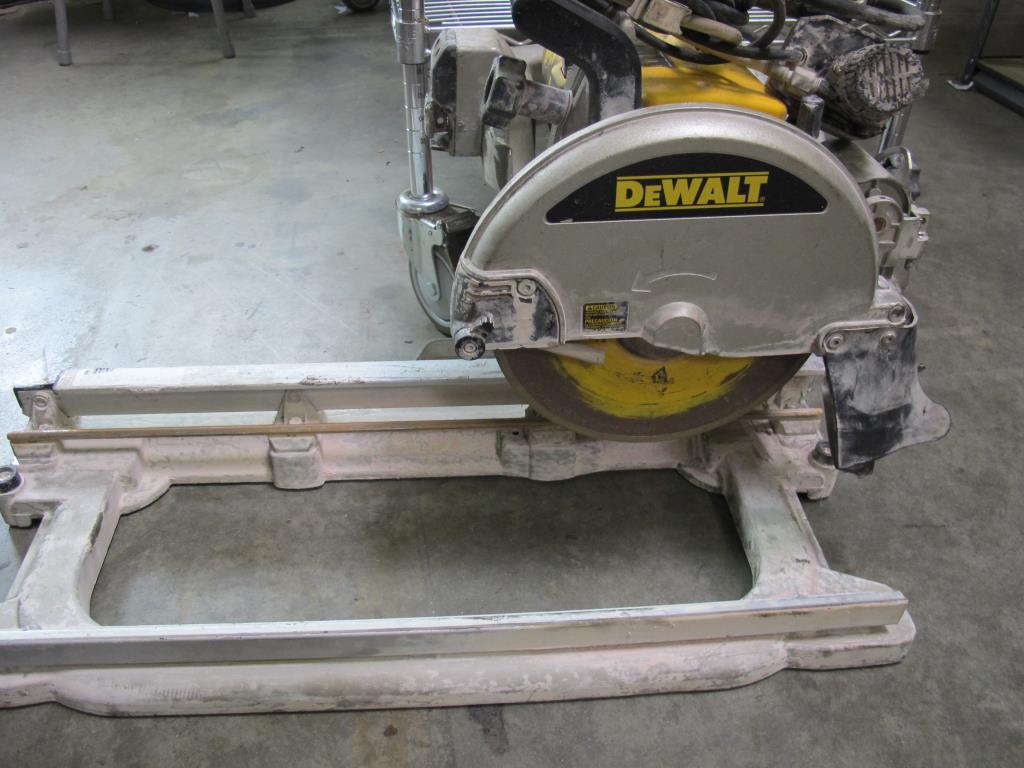 Dewalt D24000 Heavy Duty Wet Tile Saw Property Room