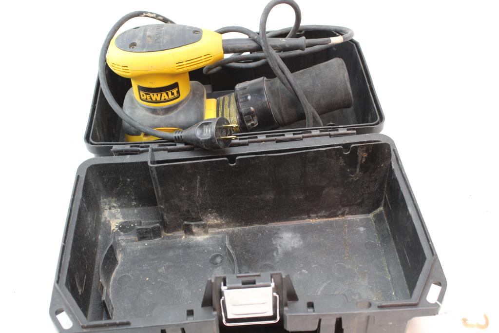 Dewalt D26441 Sheet Palm Sander Property Room
