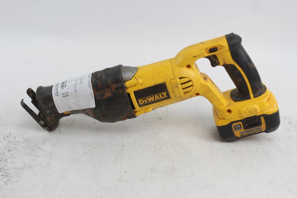 Dewalt Dc385 Sawzall Reciprocating Saw Property Room