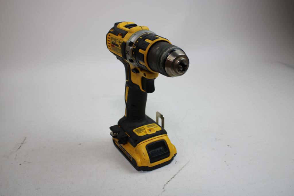 DeWalt DCD790 Cordless Drill Driver