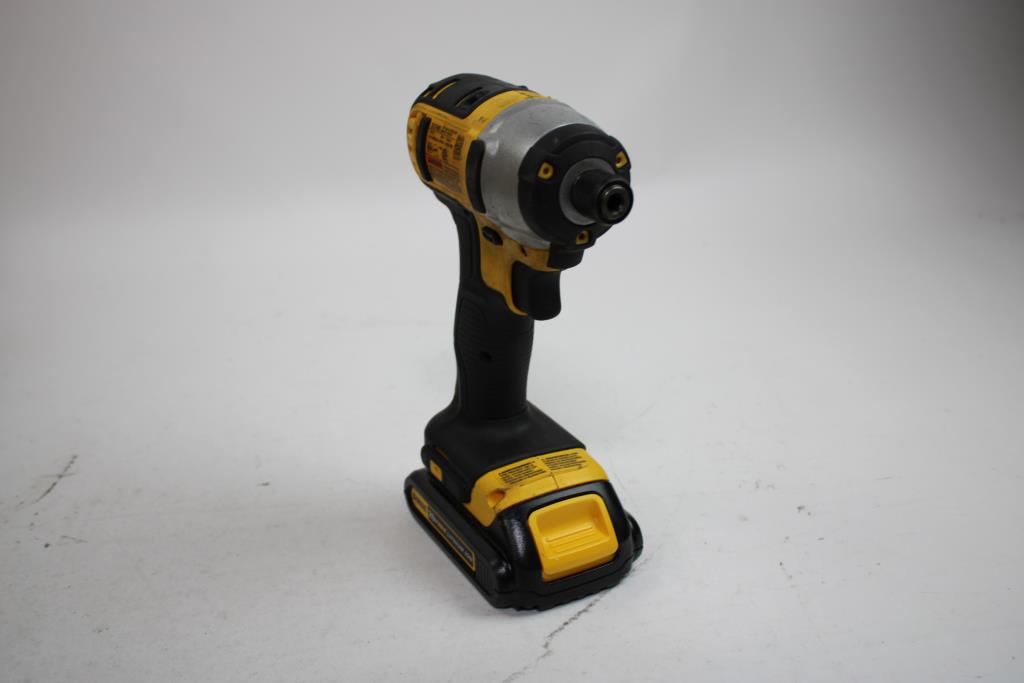 DeWalt DCF885 Corless Impact Driver
