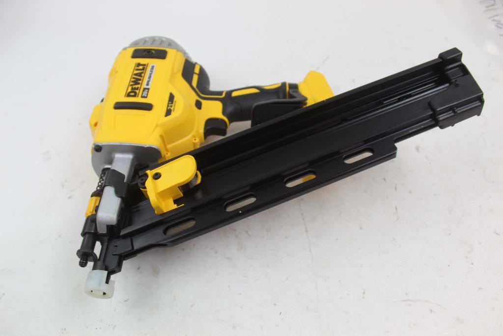 Dewalt Dcn21pl Cordless Plastic Collated Framing Nailer Property Room