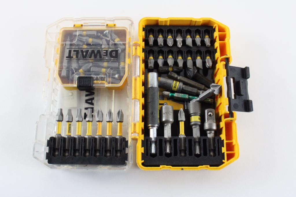 DeWalt Drill Bits With Case, 20+ Bits Property Room