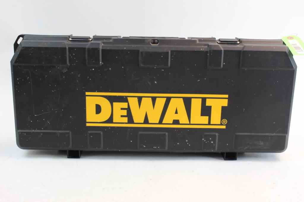DeWalt DW303 Type 1 V.S. Reciprocating Saw 1 1/8" Stroke Property Room