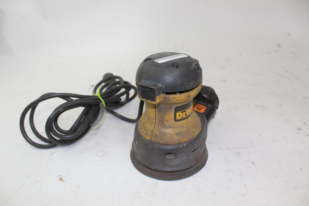 Dewalt Dw423 Vs Random Orbit Sander Property Room