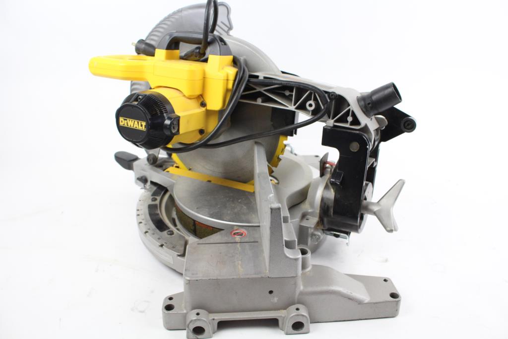 DeWalt DW715 12" Compound Miter Saw Property Room