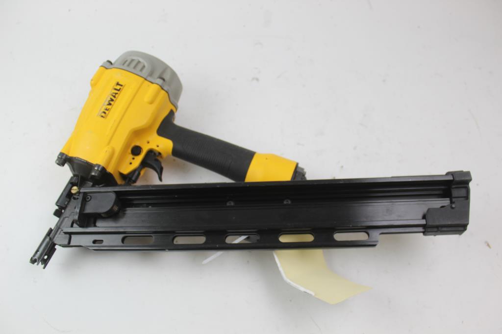 Dewalt Dwf83pl Plastic Collated Framing Nailer Property Room