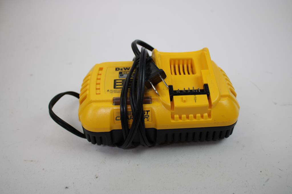 Dewalt Fast Charger, 2Ah Battery Packs, 3 Pieces