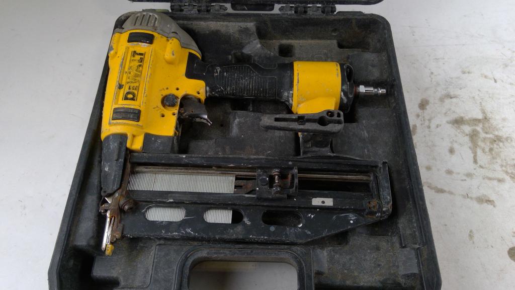 Dewalt Finish Nailer