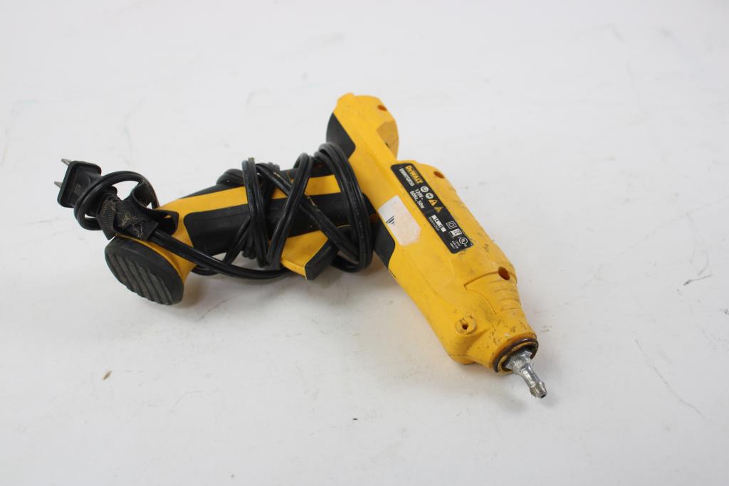 Dewalt Hot Glue Gun And Worklight Property Room