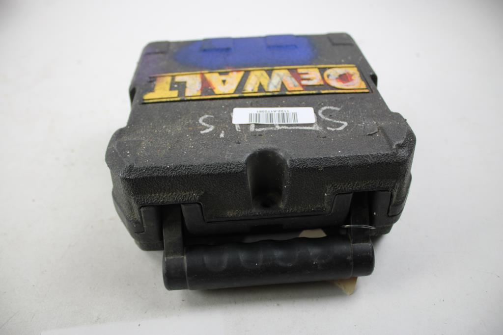 Dewalt LaserChalkLine Generator