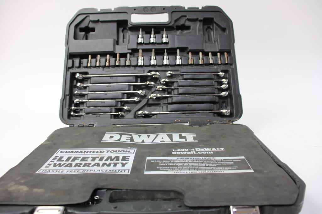 Dewalt Mechanics Tool Set Property Room