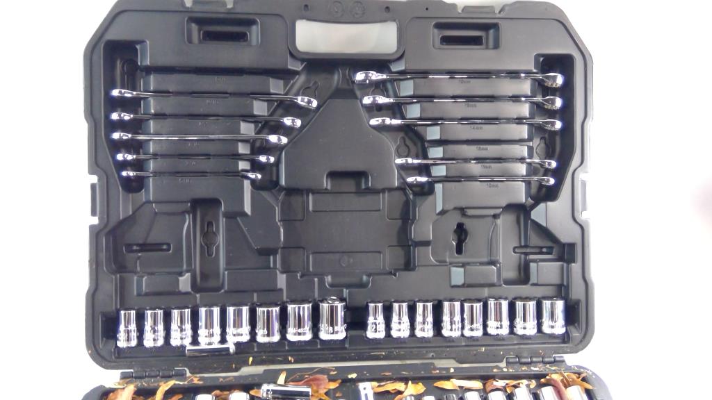 Dewalt Mechanics Tool Set | Property Room