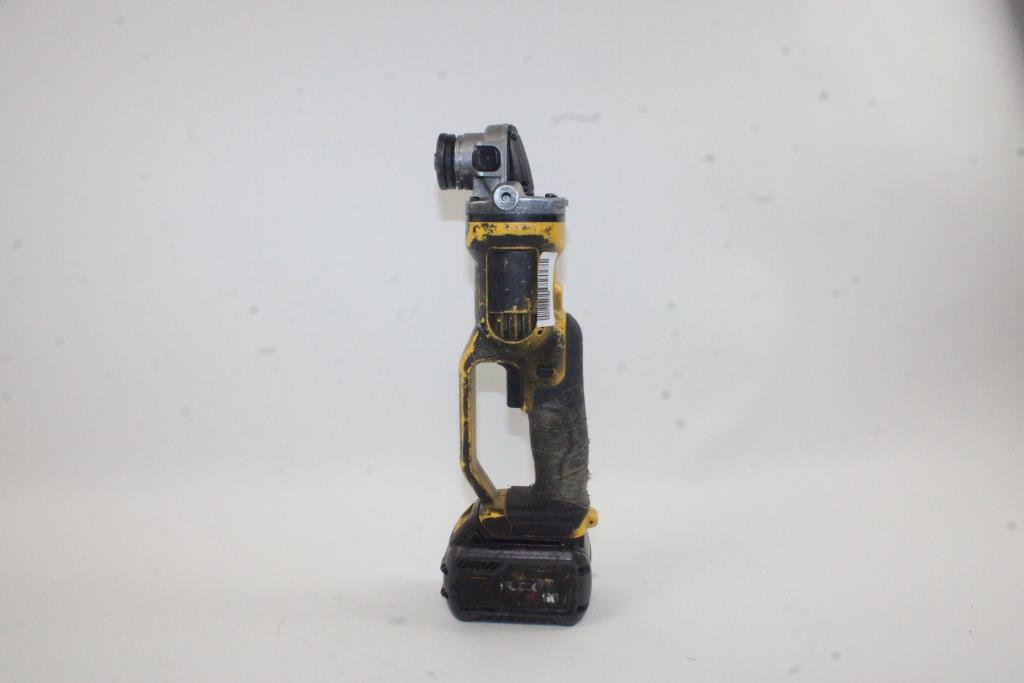 DeWalt MultiTool And 5ah Battery Pack Property Room