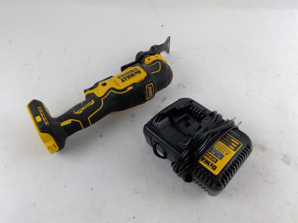 Dewalt Oscillating Multi - Tool