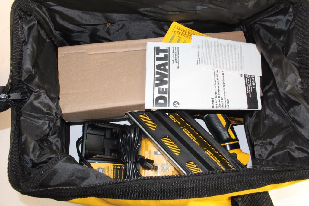 thumbnail image 2 of Framing Nailer | Pro Of Pneumatic Nailers | 30 Degree Accepts 2-Inch To 3-1/2-Inch Paper 2 of 11
