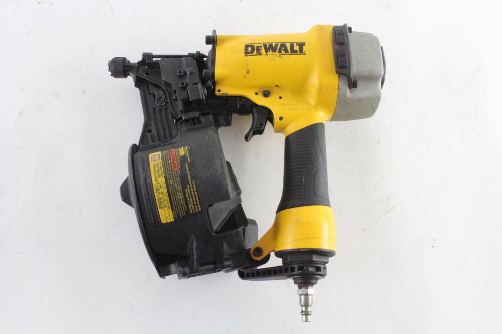 DeWalt Pneumatic Coil Siding And Fencing Nailer Property Room
