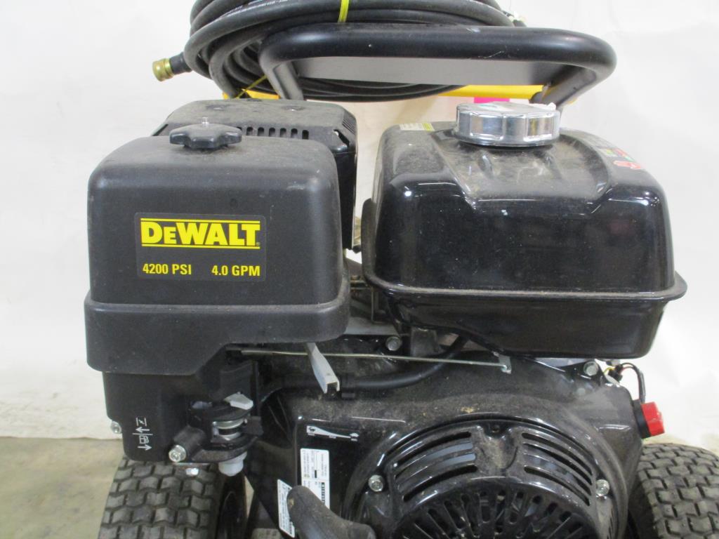 thumbnail image 2 of DeWalt OEM NA072549 Pressure Washer Extension – For DCPW550B DCPW550P1 2 of 4