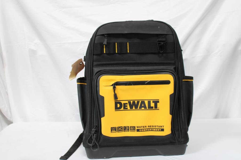 DeWalt Tool Backpack With Hilary Radley Women's Small Collared Shirt