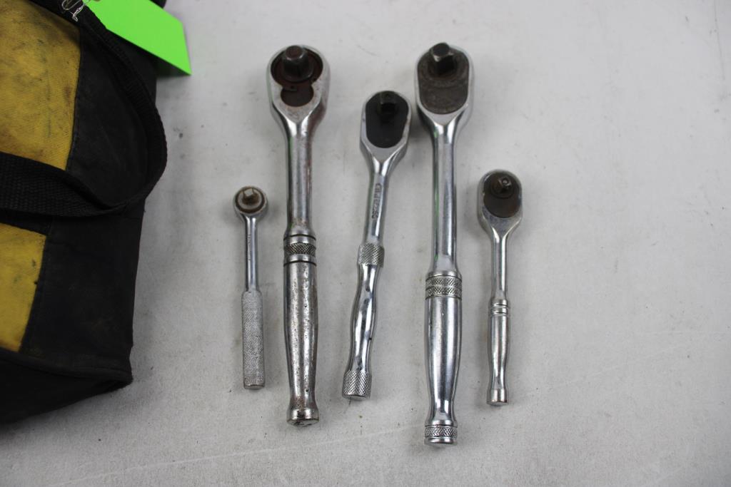 Dewalt Tool Bag With Ratchets And Sockets