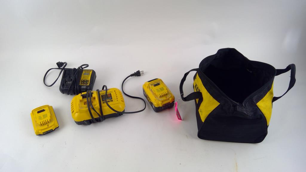 Dewalt Tool Batteries And More 4 Pieces
