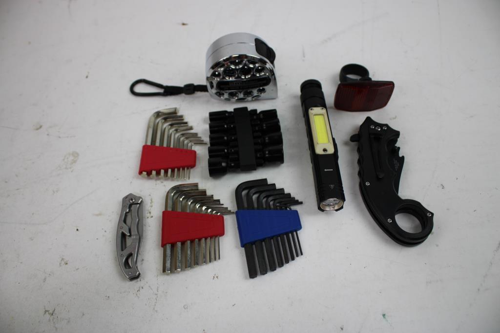 Dewalt Tool Battery, Flashlight, Measuring Tape & More 18 Pieces