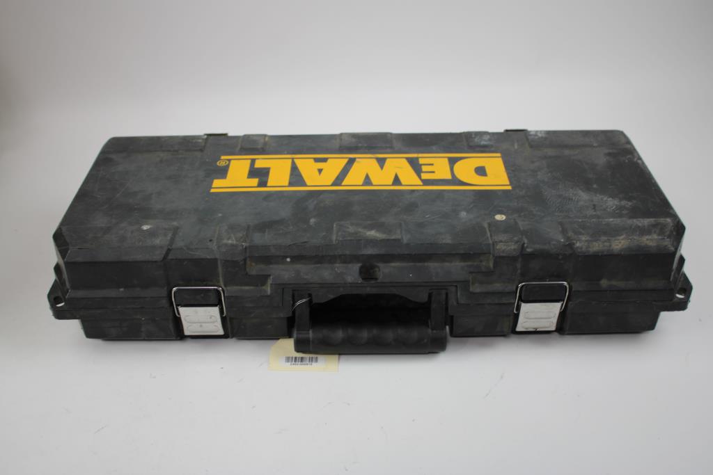 Dewalt Variable Speed Recirpocating Saw With Batteries And Charger In Case