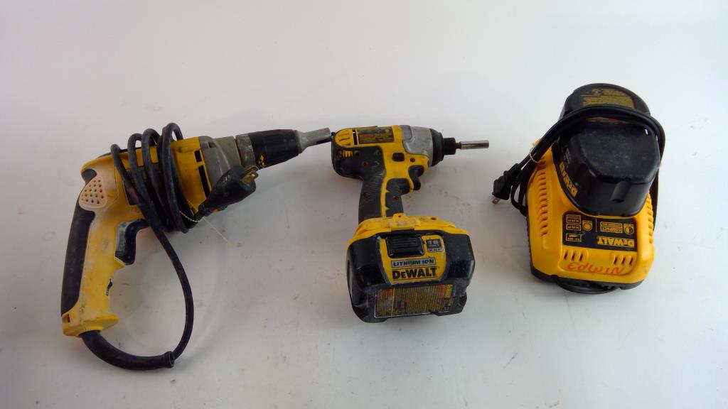 DeWalt VSR Drywall Screwdriver & Impact Driver Property Room