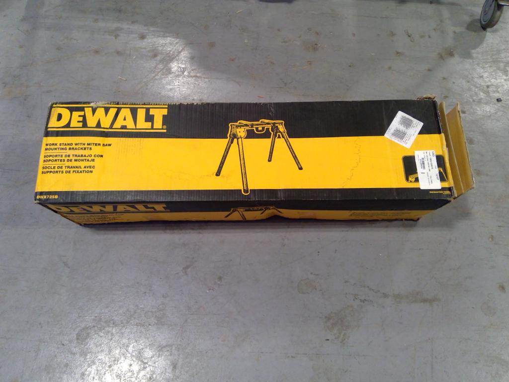 Dewalt Work Stand W/ Light